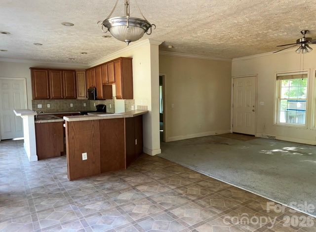 172 Jesse King Road, Advance, NC 27006