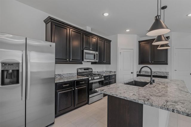 19384 Poppy Village Circle, Magnolia, TX 77355