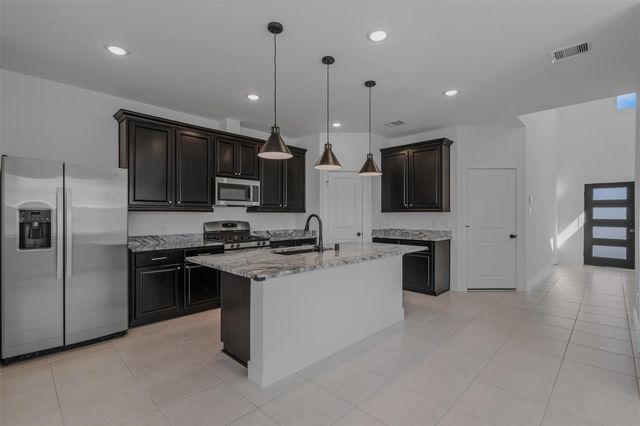 19384 Poppy Village Circle, Magnolia, TX 77355