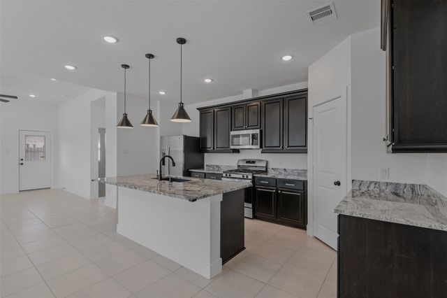 19384 Poppy Village Circle, Magnolia, TX 77355