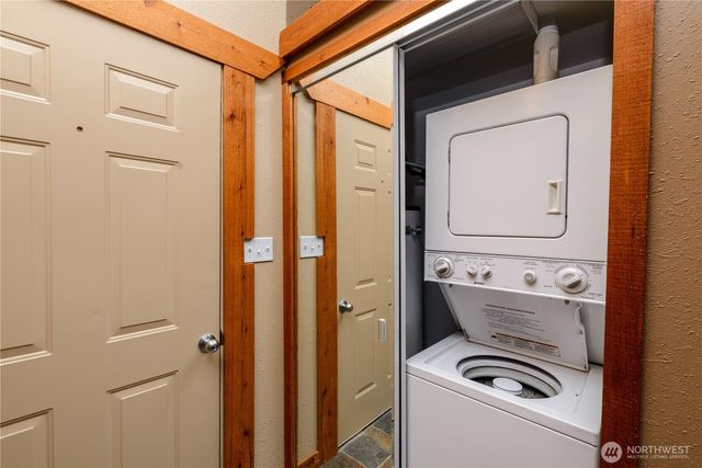 51 Gunn Road, Port Angeles, WA 98362