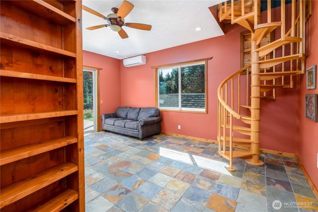 51 Gunn Road, Port Angeles, WA 98362