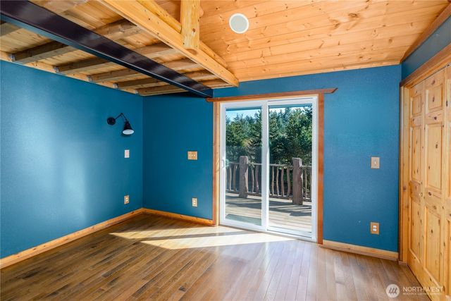 51 Gunn Road, Port Angeles, WA 98362