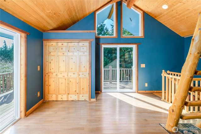 51 Gunn Road, Port Angeles, WA 98362