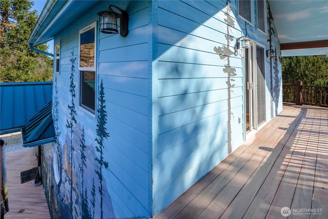 51 Gunn Road, Port Angeles, WA 98362