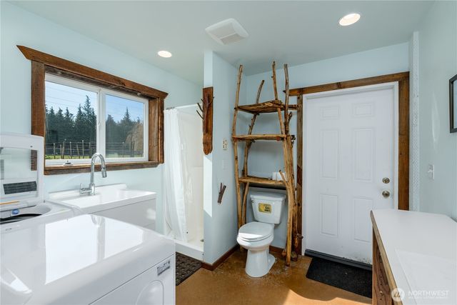 51 Gunn Road, Port Angeles, WA 98362