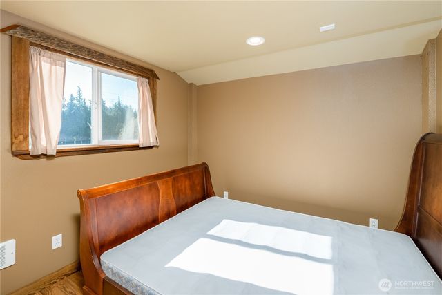 51 Gunn Road, Port Angeles, WA 98362