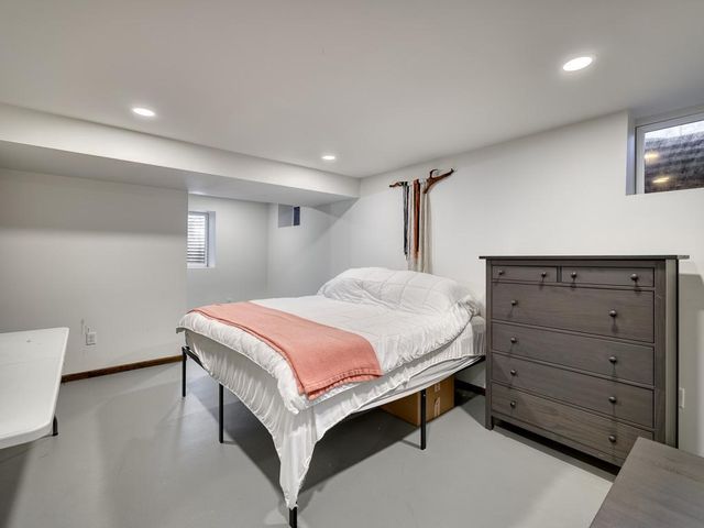 2881 Kent Street, Roseville, MN 55113