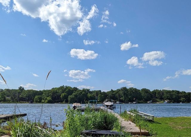 2881 Kent Street, Roseville, MN 55113