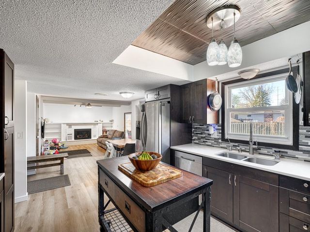 2881 Kent Street, Roseville, MN 55113