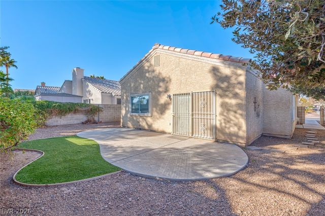 8661 Freeport Lane, Las Vegas, NV 89117
