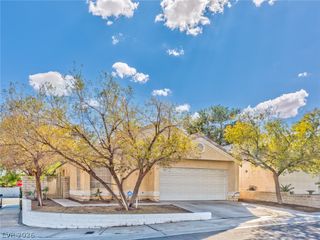8661 Freeport Lane, Las Vegas, NV 89117