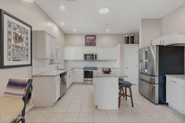 3454 S Abrego Drive, Green Valley, AZ 85614