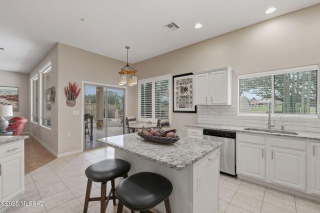 3454 S Abrego Drive, Green Valley, AZ 85614