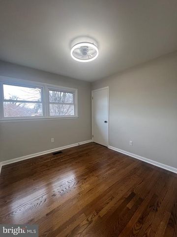 624 FOXCROFT RD, Warrenton, VA 20186