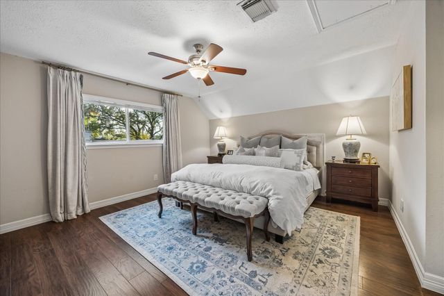 1906 Ashford Hollow Lane, Houston, TX 77077