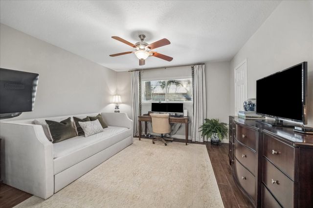 1906 Ashford Hollow Lane, Houston, TX 77077