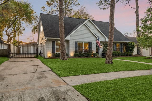 1906 Ashford Hollow Lane, Houston, TX 77077