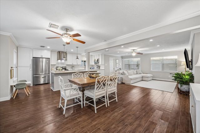 1906 Ashford Hollow Lane, Houston, TX 77077