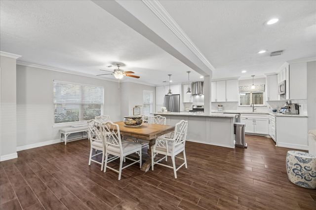 1906 Ashford Hollow Lane, Houston, TX 77077