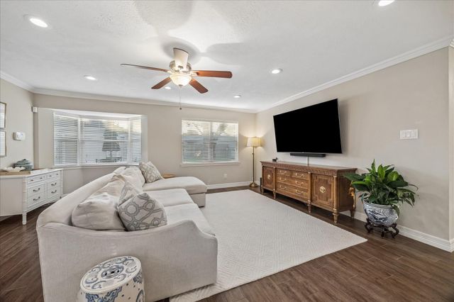 1906 Ashford Hollow Lane, Houston, TX 77077