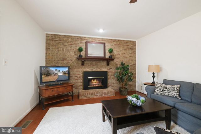 5705 MOSSROCK DR, North Bethesda, MD 20852