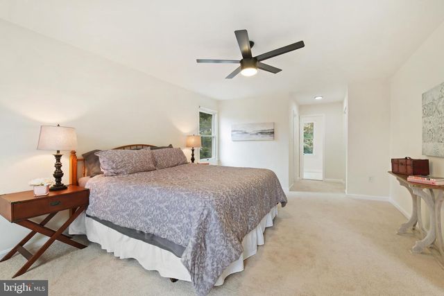 5705 MOSSROCK DR, North Bethesda, MD 20852