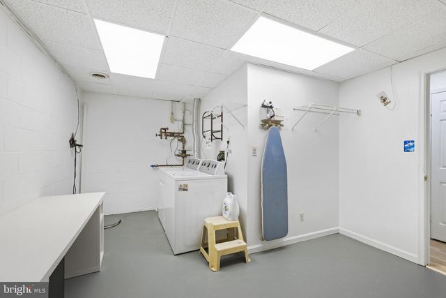 5705 MOSSROCK DR, North Bethesda, MD 20852