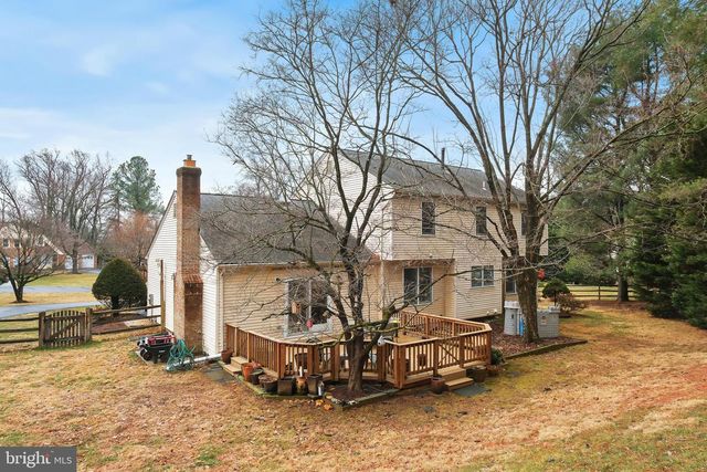 5705 MOSSROCK DR, North Bethesda, MD 20852