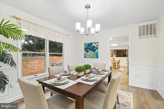 5705 MOSSROCK DR, North Bethesda, MD 20852