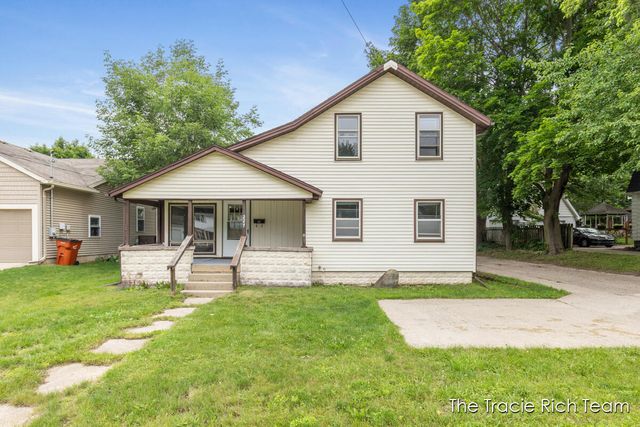 227 E Division Street, Rockford, MI 49341
