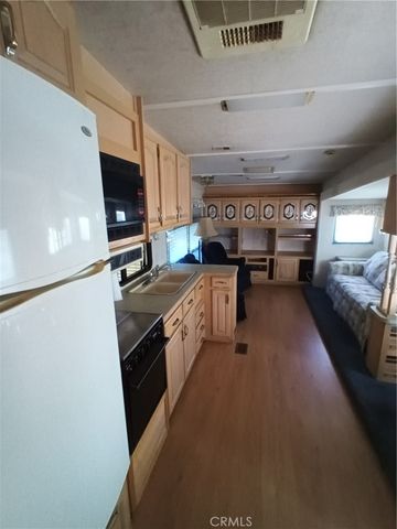 1295 S Cawston, Hemet, CA 92545