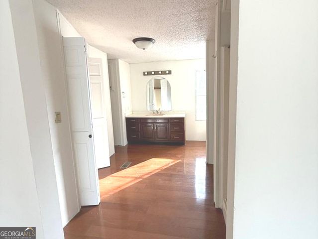 293 Appaloosa Drive, Tunnel Hill, GA 30755