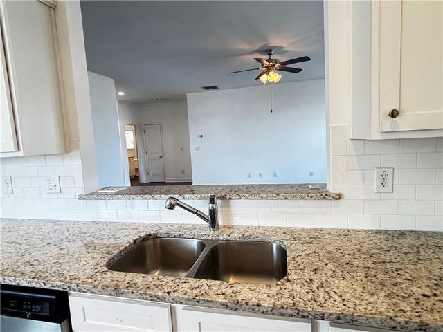 1915 Highland Creek Drive, Monroe, GA 30656