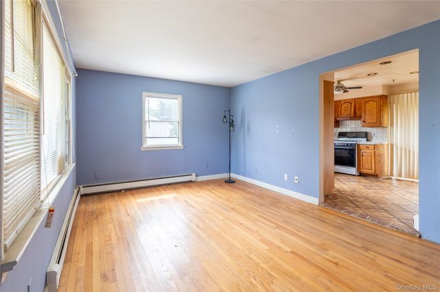 38 Sams Path, Rocky Point, NY 11778