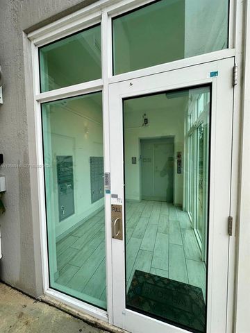 19380 NE 26th Ave 305, Miami, FL 33180