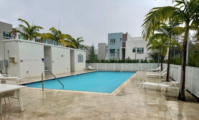 19380 NE 26th Ave 305, Miami, FL 33180