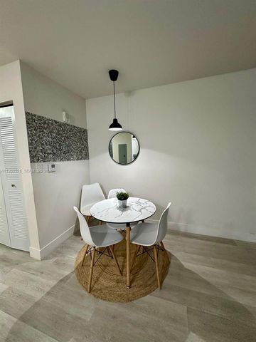 19380 NE 26th Ave 305, Miami, FL 33180