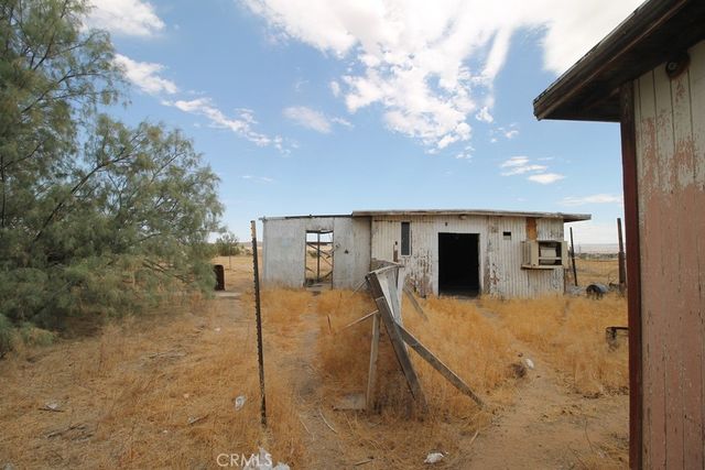 21212 Rainbow, Hinkley, CA 92347