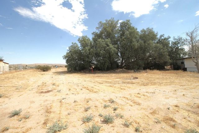 21212 Rainbow, Hinkley, CA 92347