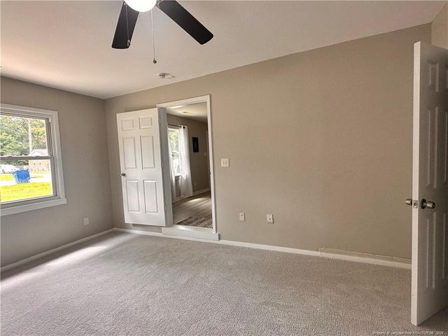 6554 Amanda Circle, Fayetteville, NC 28306
