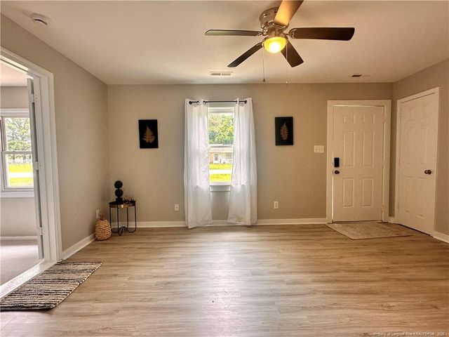 6554 Amanda Circle, Fayetteville, NC 28306