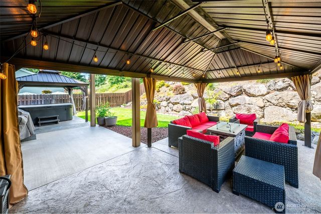 406 Stone Park, Kalama, WA 98625