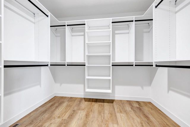 541 BEHRENDT PARK DRIVE, Seymour, WI 54165