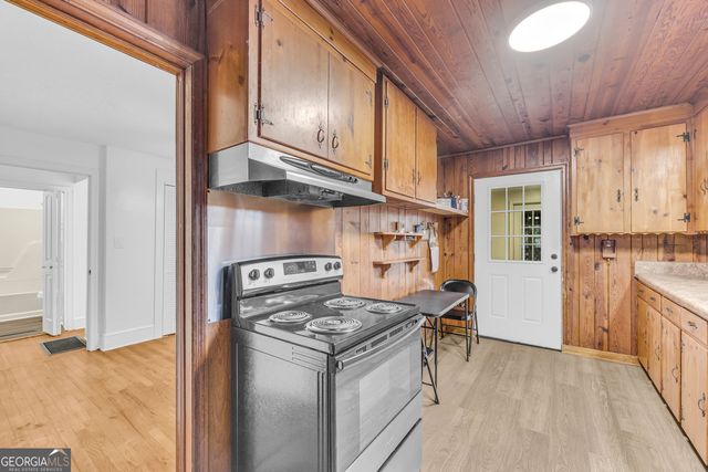 126 S Poplar Street, Athens, GA 30601