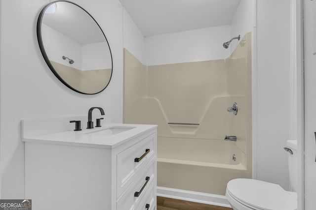 126 S Poplar Street, Athens, GA 30601