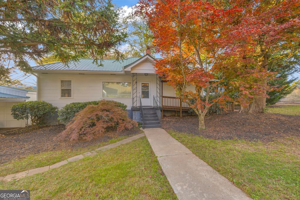 126 S Poplar Street, Athens, GA 30601