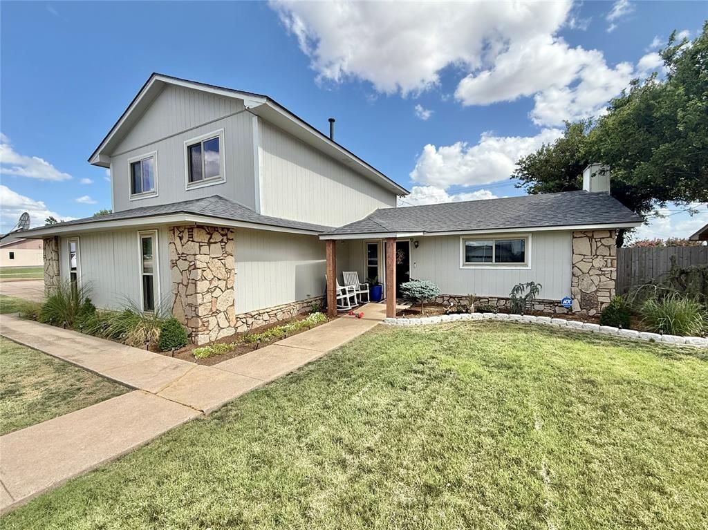 2312 Galaxy Drive, Altus, OK 73521