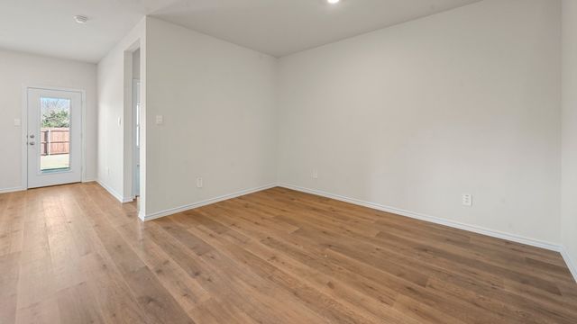 405 Mesquite Street, Dorchester, TX 75459