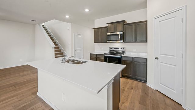 405 Mesquite Street, Dorchester, TX 75459